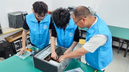 这个社团真能干！武汉交通职业学院 宽带维护、电脑维修，计算机技术推广行家